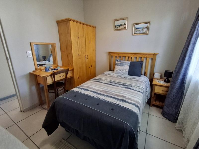4 Bedroom Property for Sale in Golden Mile Western Cape